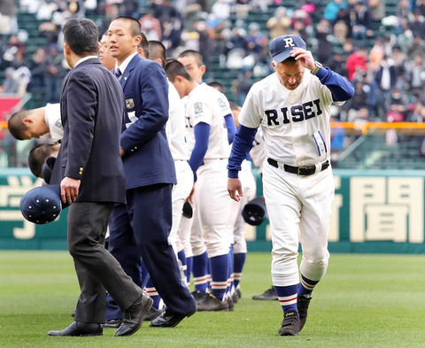 【朗報】履正社監督「奥川君はこれまでで一番の投手。藤浪より上と感じました」