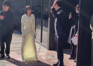 ★広瀬すず、股間がマジ透けて見える完全ドスケベパンツはいてるよね？ エログニュースJAPAN