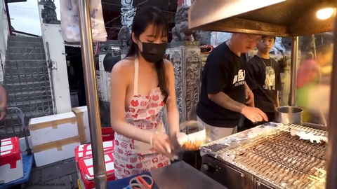 台湾で大人気のイカ焼きそりゃに行列なるわ 2-8 screenshot