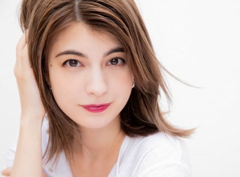 img_a537e8162e1fd55c65c40de6476f8a3f94276