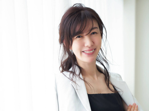 ともさかりえ２