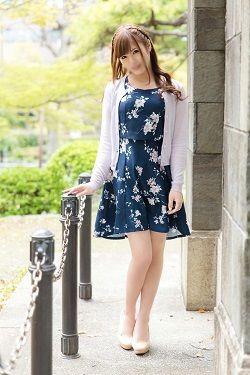ゆりな