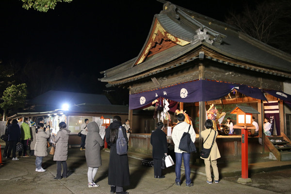 元旦の催馬楽神楽奉納3 鷲宮神社2015年初売り