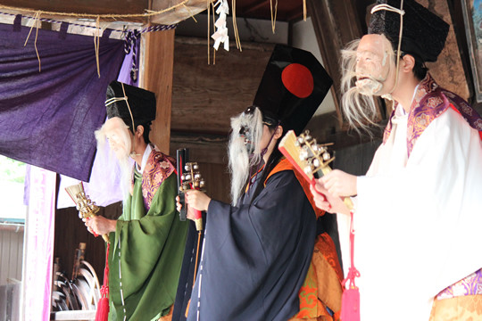 大酉祭 第十座、翁三神舞楽之段2