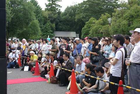 土師祭2011 (13:51)始まる前から人だかり