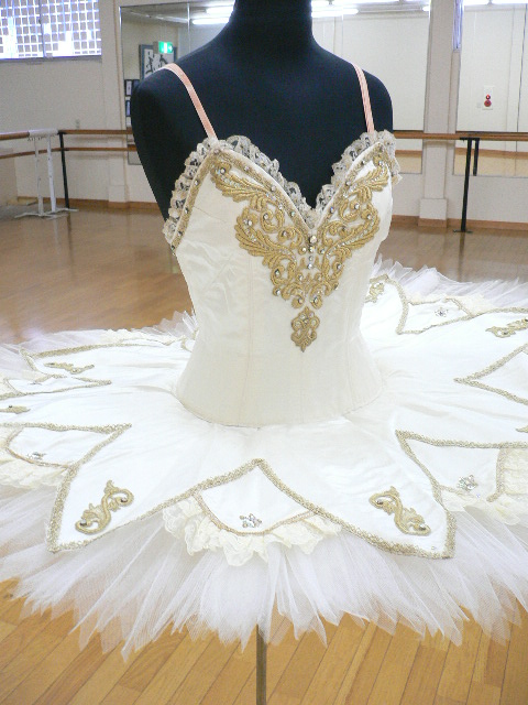 オーロラ バレエ衣装のレンタル ｎ ｂａｌｌｅｔ館