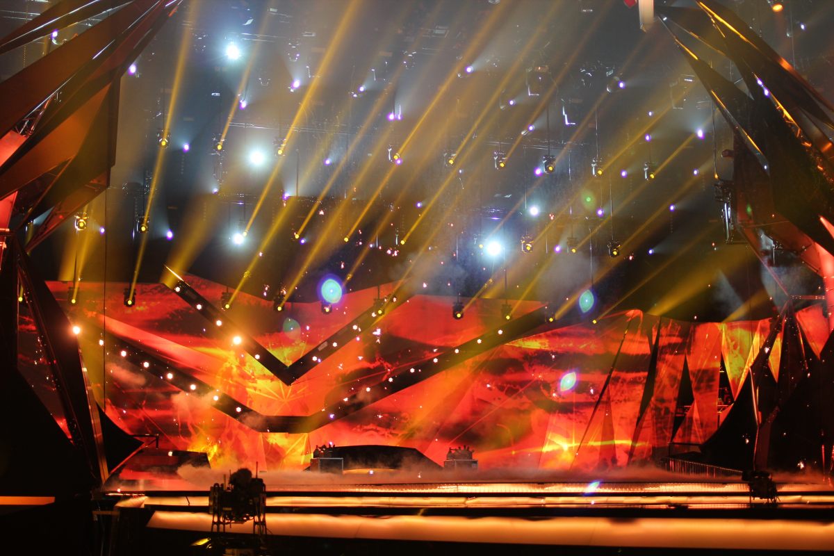 ユーロビジョン13 ステージ全貌公開 ほか E S Cheers Eurovision 17 ユーロビジョン13 ステージ全貌公開 ほか E S Cheers Eurovision 17