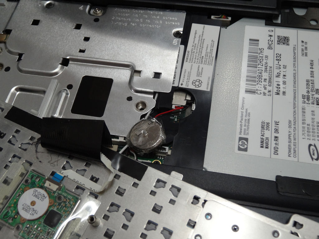 ノートPCのCMOSバックアップバッテリーのボタン電池の半田付けによる交換 : 似非管理者の寂しい夜
