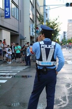 警官