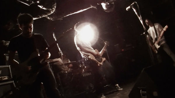 alt1