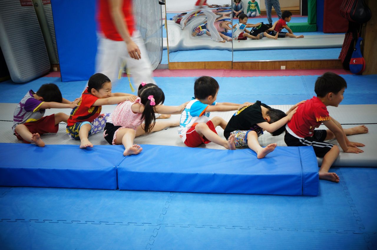 4 28 Sat 3 5歳アクロバットクラス エスペトキッズクラス 3 5歳のアクロバット