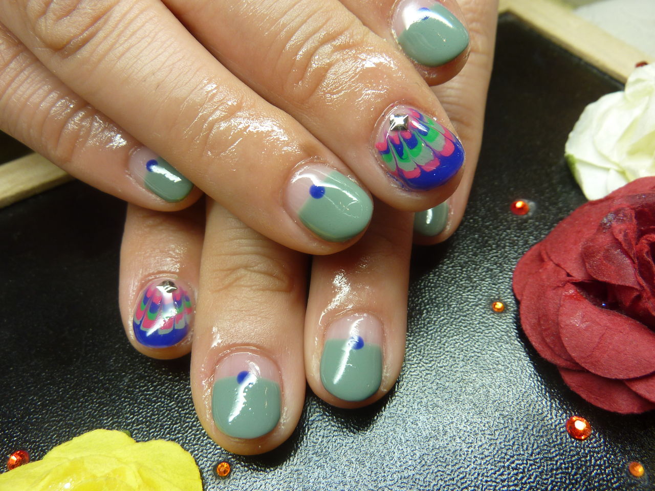 ピーコック 孔雀 デザインの一番人気かも 大泉学園のネイル