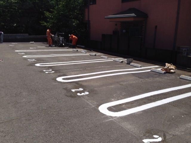 駐車場の白線 芦屋の不動産屋ブログ 芦屋walker