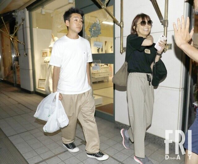 芸能 小林麻耶 周囲は完全にお手上げ状態 で事実上の引退へ 芸能ニュースまとめサイト