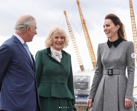 camilla07101600