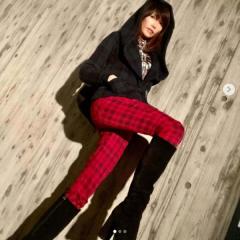 工藤静香、チェック柄の私服コーデに賛否の声「最強に美しい」「どうなってる?」