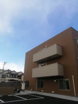 グランモーレ香里園外観2