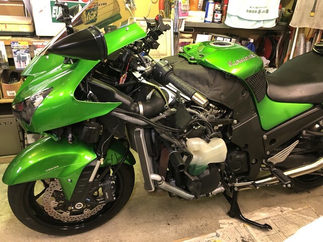 ZX-14R エアークリーナー及びスパークプラグ交換 : euro_garage