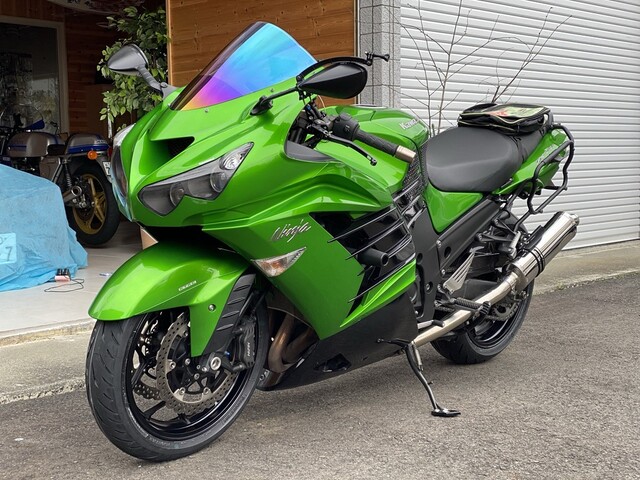 ZX-14Rタイヤ交換(前輪) : euro_garage Diary ZX-14Rタイヤ交換(前輪) : euro_garage Diary