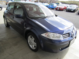 ルノー リザーバータンク シトロエン フィアット アルファロメオ