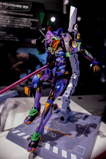 Eva バージョンのメタルビルドエヴァ初号機 2号機が公開 第二発令所 Eva バージョンのメタルビルドエヴァ初号機 2号機が公開 第二発令所