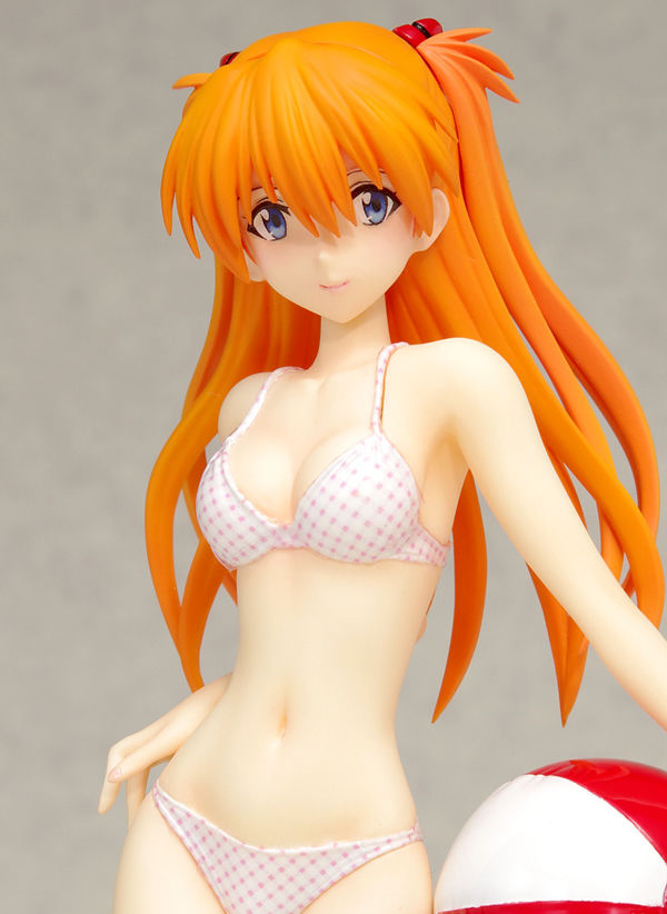 レイとアスカの水着フィギュアが登場 : 第二発令所