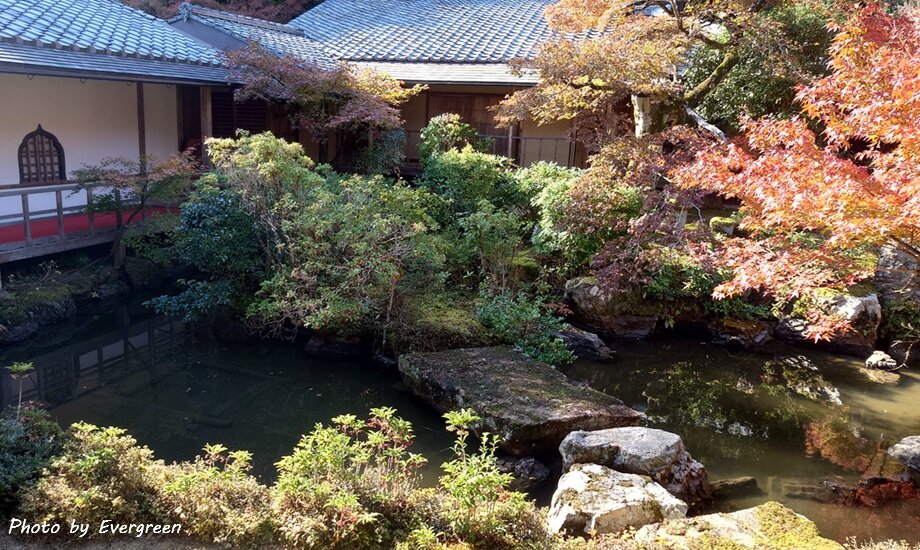 岩倉実相院の紅葉-03