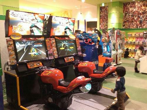 ゲーセンでバイク 容疑の高２逮捕 のりで乗った エブリディ速報