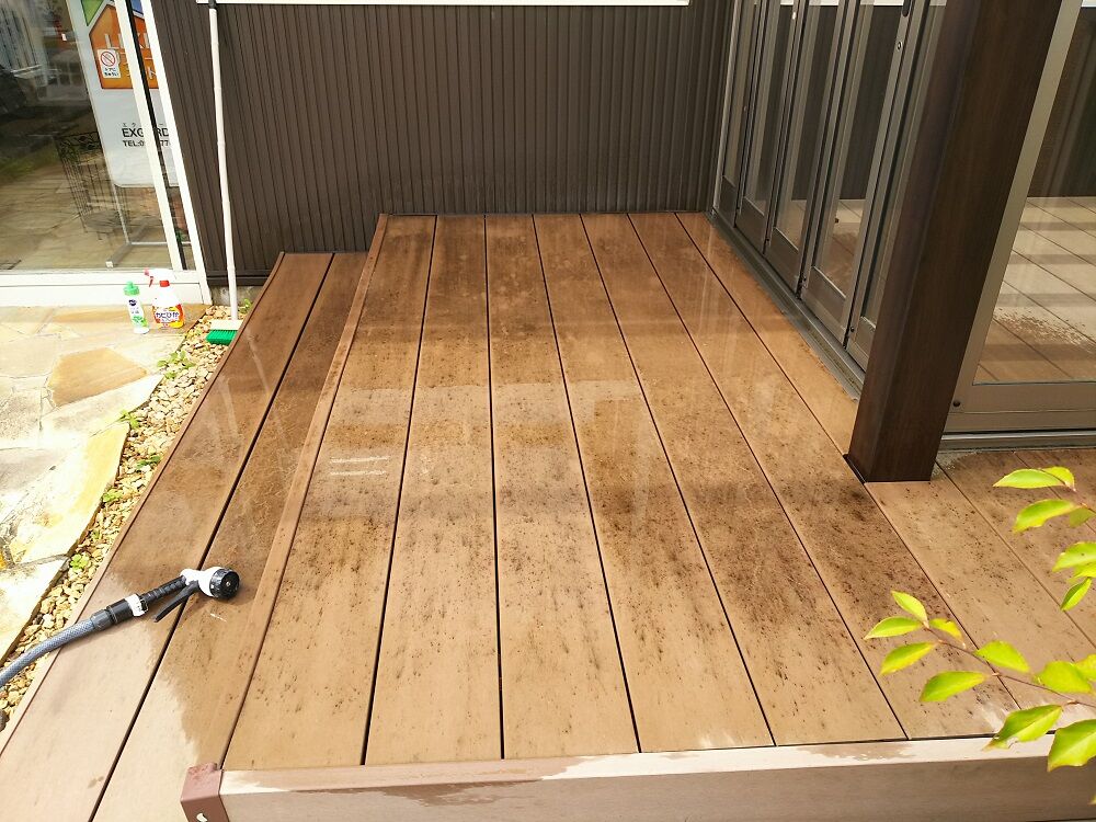 人工木ウッドデッキ メンテ不要ですが清掃 洗浄は大事 Exgardenスタッフblog 人工木ウッドデッキ メンテ不要ですが清掃 洗浄は大事 Exgardenスタッフblog