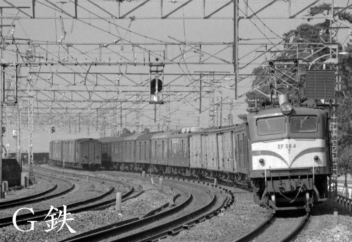 【1967年発刊】国鉄・6箇国語対照鉄道用語辞典 1967年発刊】国鉄・6箇国語対照鉄道用語辞典 Amazon.co.jp: 6箇