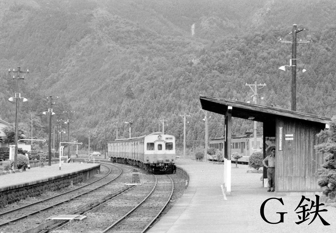 黒潮海道 荷坂峠を走るDF50 紀勢本線 大内山 1978年6月 : G鉄グラフィティ