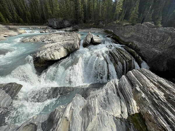 20251008_223929912_iOS