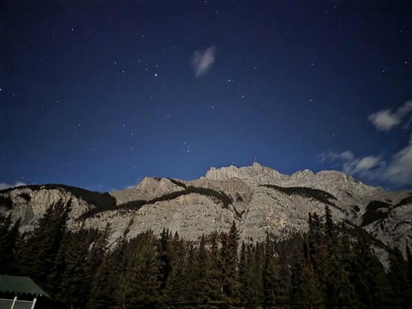 20251008_060110627_iOS