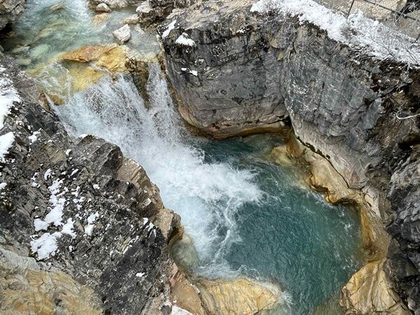 20251012_232801093_iOS