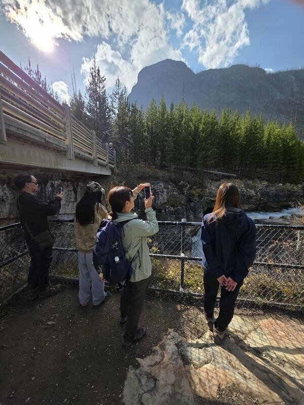 20250928_230903490_iOS