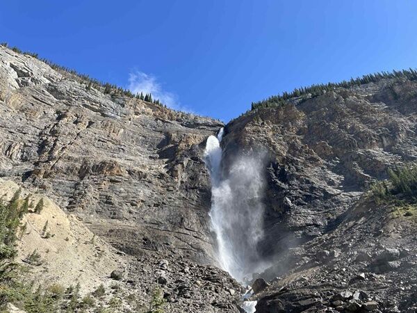 20250923_232124469_iOS