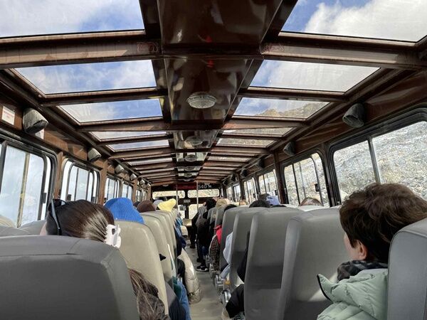 20251007_005814016_iOS