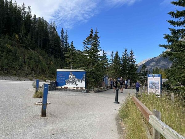 20250923_232125644_iOS