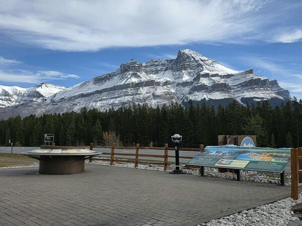 20251015_235945514_iOS