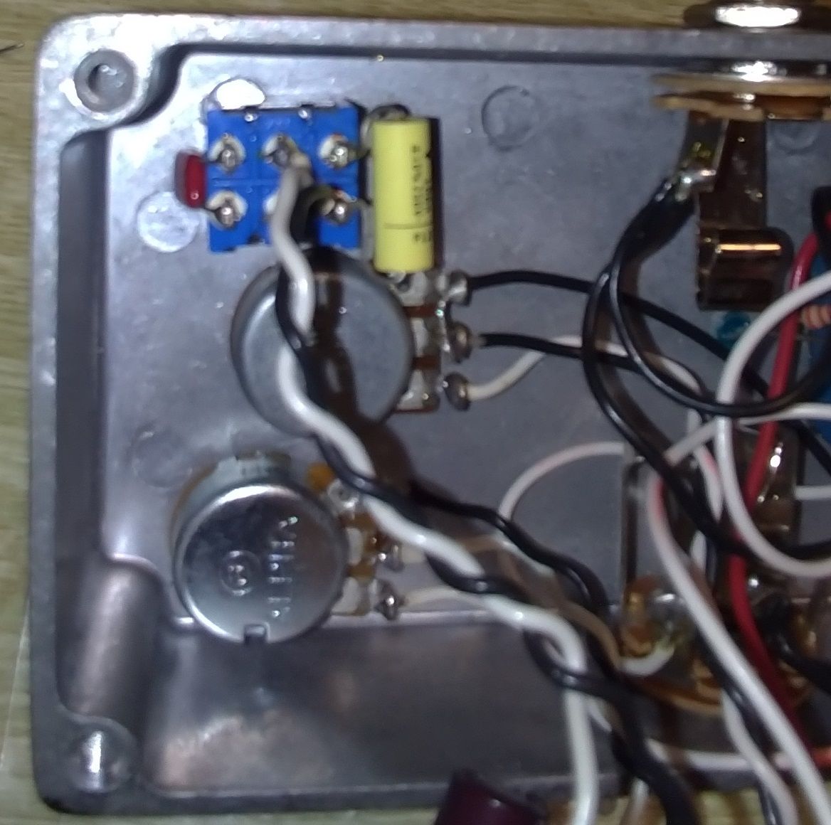 Zvex Super hard on clone -Lowcut switch add mod Zvex Super hard on clone -Lowcut switch add mod