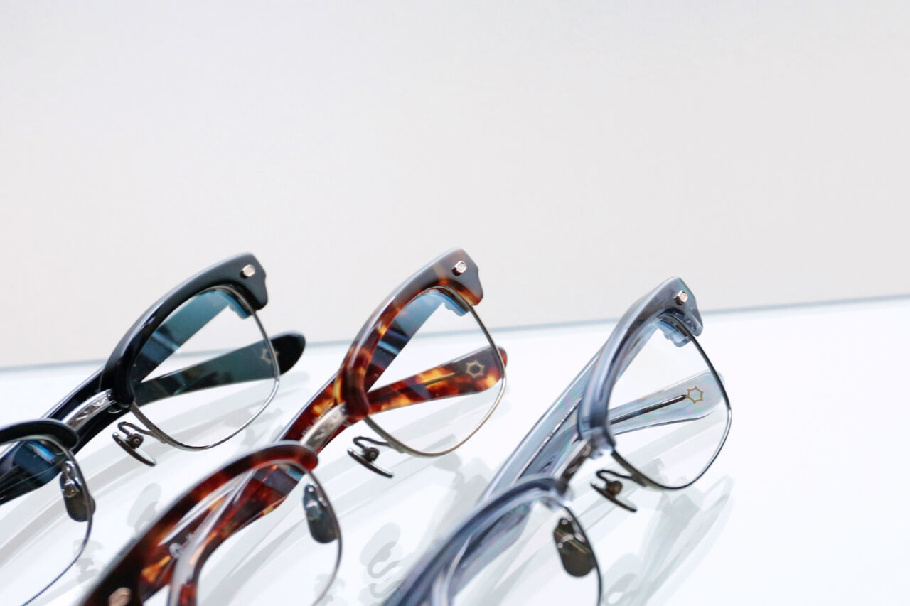 新品未使用希少Kame ManNen KMN-88 クリアグレーメガネ