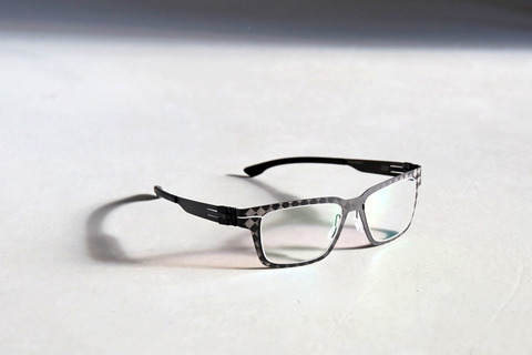 ic!berlin-flex01-medianblack-g