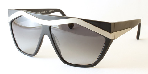 JEREMYTARIAN_SKYBAR_SAM005502_D1