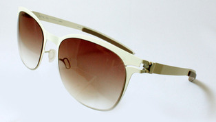 mykita_greta_offwhite_d