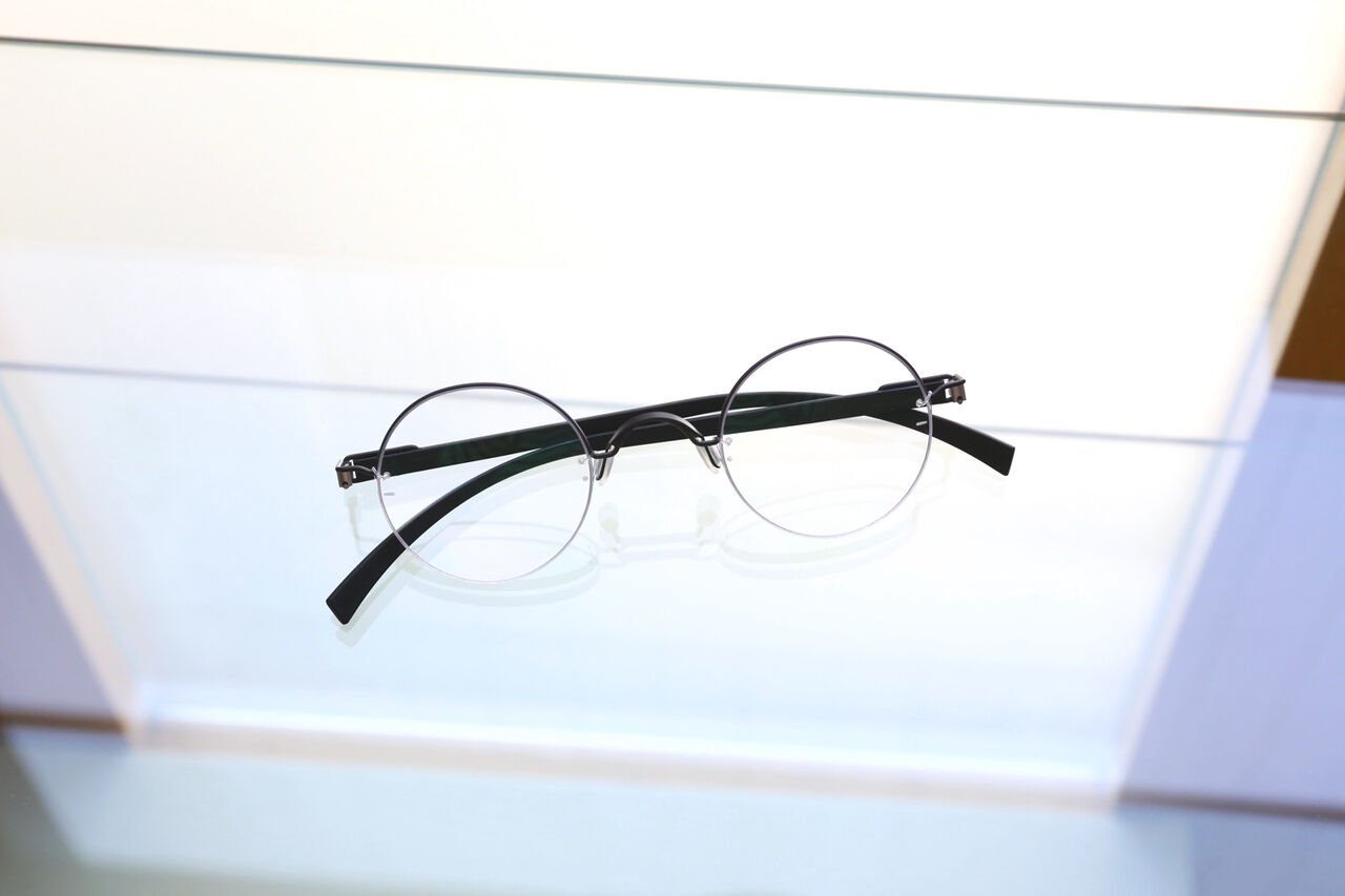 MARKUS T：マルクスティー D2 シリーズのラウンドフレームと半月