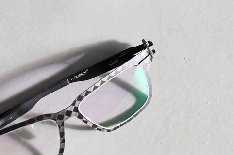 ic!berlin-flex01-medianblack-h