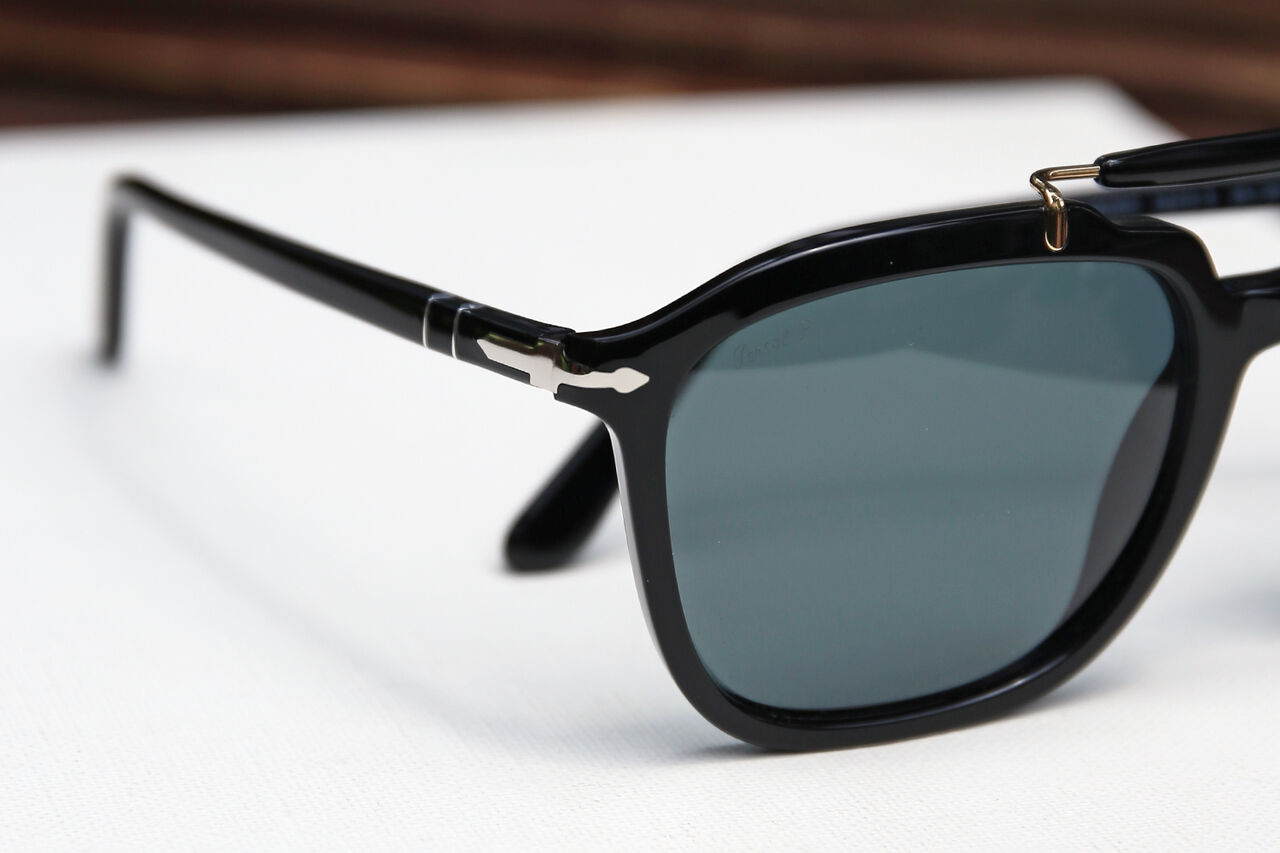 Persol：ペルソール 