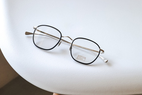 EYEVAN7285-1008-112812-e