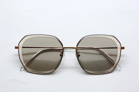 YUICHI TOYAMA-佐々木希-b