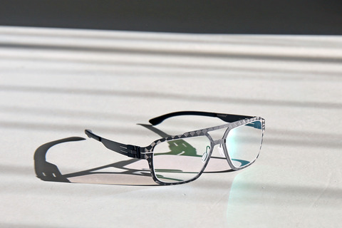 ic!berlin-flex02-medianblack-g